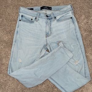 Hollister distressed skinny jeans